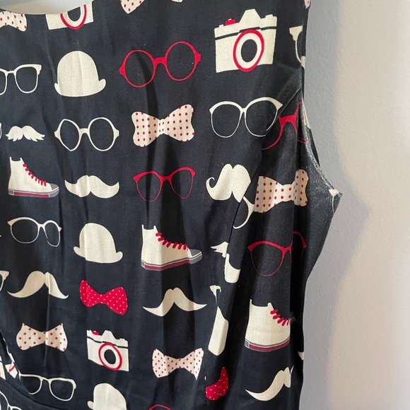 Dapper Print Dress 🎩 - Picture 2 of 3